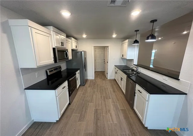 Photo 2 of Single family home for sale at 1503 Fiddle Wood Way, Temple, TX 76502 | MLS# 624257 | Listing updated on 2026-09-02