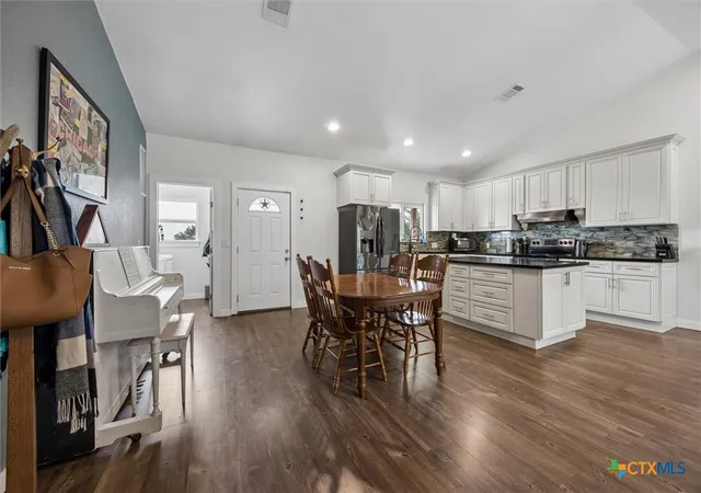 Photo 4 of Single family home for sale at 730 Spoke Holw Rd, Lockhart, TX 78644 | MLS# 624274 | Listing updated on 2026-09-13