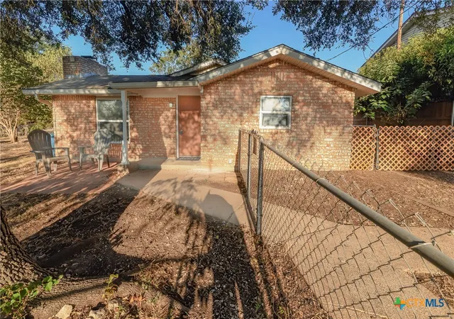 Photo 1 of Sale Pending at 4917 Owen Ln, Temple, TX 76502 | MLS# 623985 | Listing updated on 2026-09-24