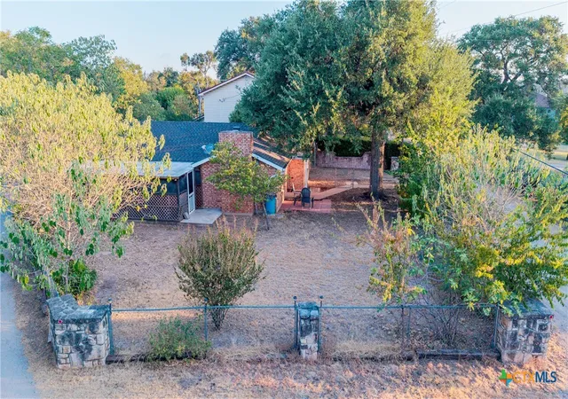 Photo 3 of Sale Pending at 4917 Owen Ln, Temple, TX 76502 | MLS# 623985 | Listing updated on 2026-09-24
