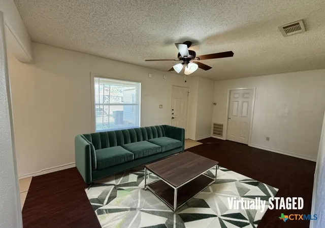 Photo 2 of Sale Pending at 1301 Franz Dr, Killeen, TX 76541 | MLS# 623925 | Listing updated on 2026-09-04