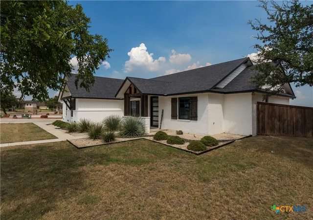Photo 3 of Single family home for sale at 312 Skyline Dr, Copperas Cove, TX 76522 | MLS# 624294 | Listing updated on 2026-09-03