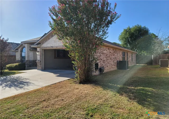 Photo 3 of Single family home for sale at 707 Brooklyn Kay Dr, Killeen, TX 76542 | MLS# 624322 | Listing updated on 2026-09-10