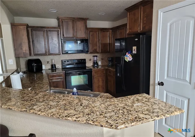 Photo 4 of Single family home for sale at 707 Brooklyn Kay Dr, Killeen, TX 76542 | MLS# 624322 | Listing updated on 2026-09-10