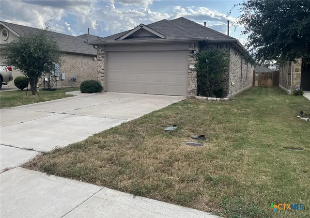 Photo 2 of Single family home for sale at 216 Frederick Dr, Georgetown, TX 78626 | MLS# 624316 | Listing updated on 2026-09-03