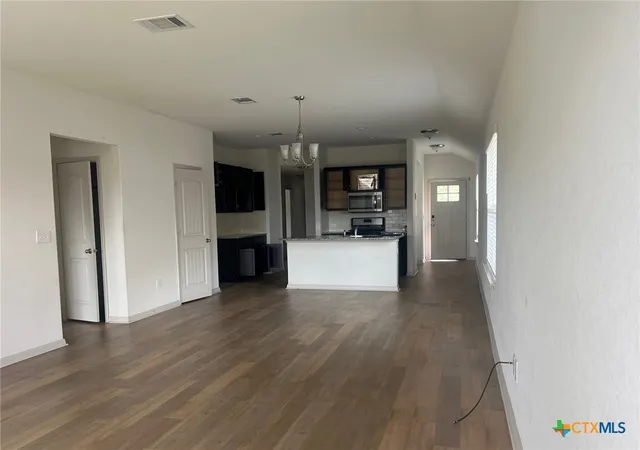 Photo 3 of Single family home for sale at 216 Frederick Dr, Georgetown, TX 78626 | MLS# 624316 | Listing updated on 2026-09-03