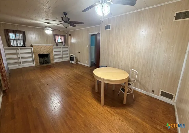 Photo 3 of Single family home for sale at 421 Fm 1600, Cameron, TX 76520 | MLS# 624312 | Listing updated on 2026-09-03