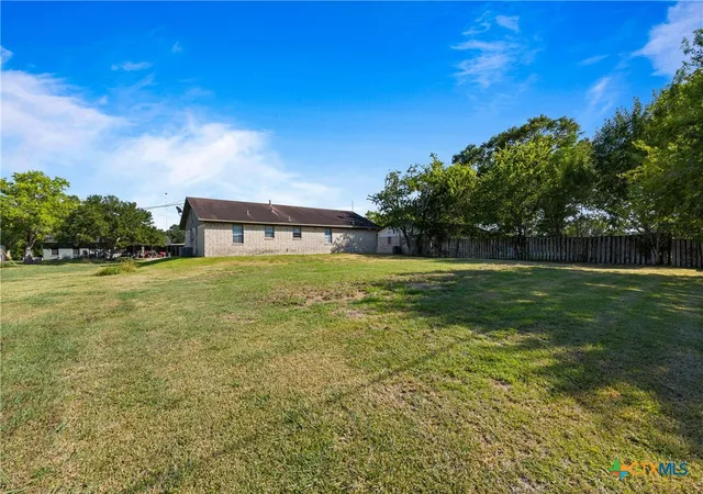 Photo 3 of Single family home for sale at 710 Courtney St, Edna, TX 77957 | MLS# 623961 | Listing updated on 2026-09-03