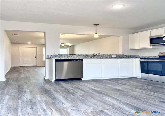 Photo 3 of House for sale at 222 Dolphin Dr, Temple, TX 76501 | MLS# 624330 | Listing updated on 2026-09-04
