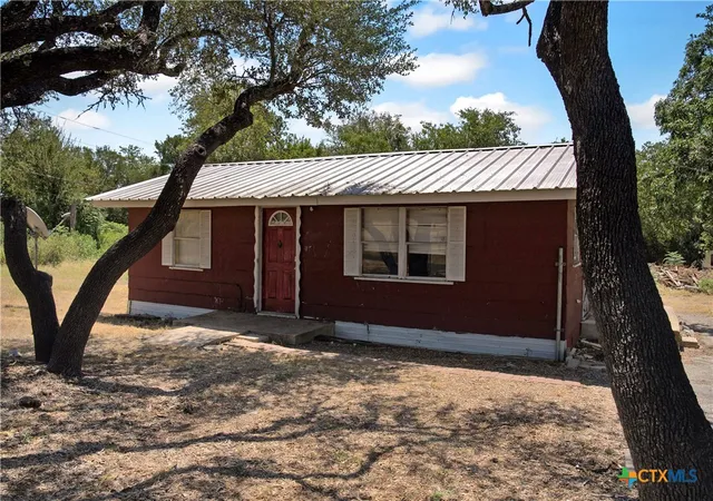 Photo 2 of Sale Pending at 7301 Cedar Cvs Rd, Belton, TX 76513 | MLS# 624362 | Listing updated on 2026-09-06