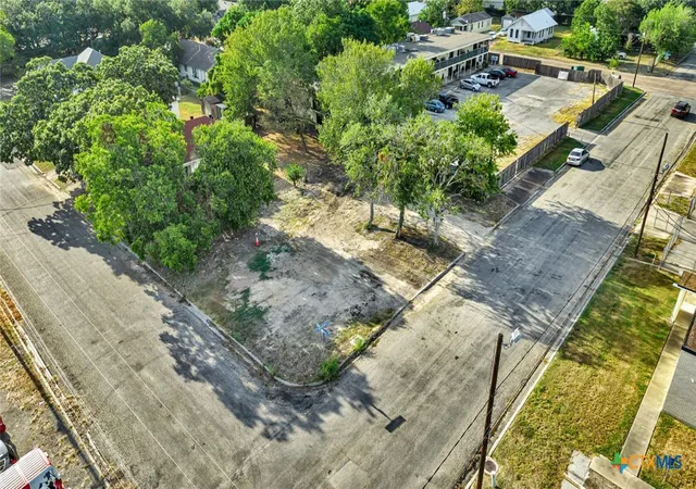 Photo 3 of Land for sale at 308 E Guadalupe St, Victoria, TX 77901 | MLS# 623776 | Listing updated on 2026-09-17
