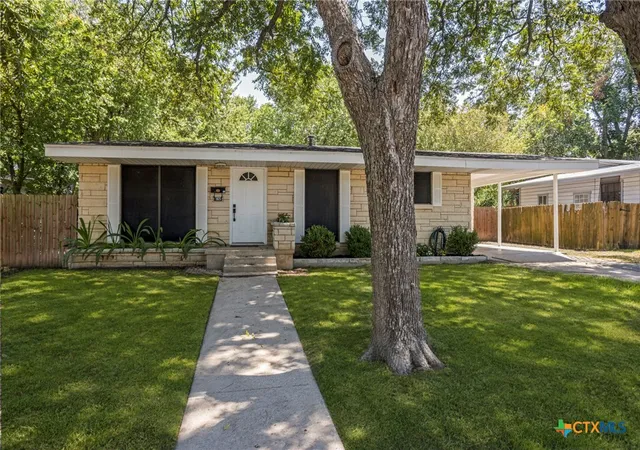 Photo 1 of Single family home for sale at 1825 South 39th St, Temple, TX 76504 | MLS# 624406 | Listing updated on 2026-09-04