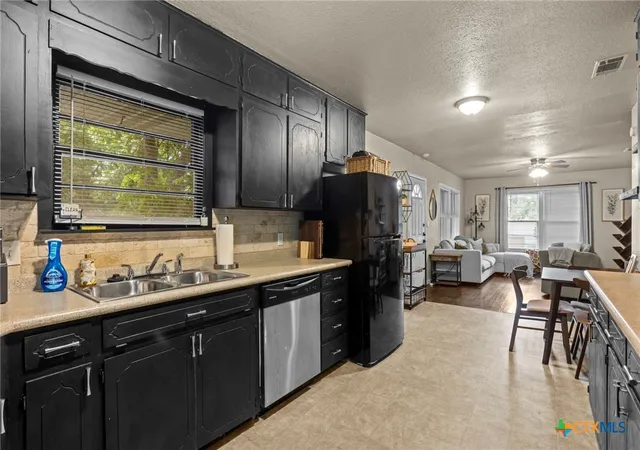Photo 3 of Single family home for sale at 1825 South 39th St, Temple, TX 76504 | MLS# 624406 | Listing updated on 2026-09-04