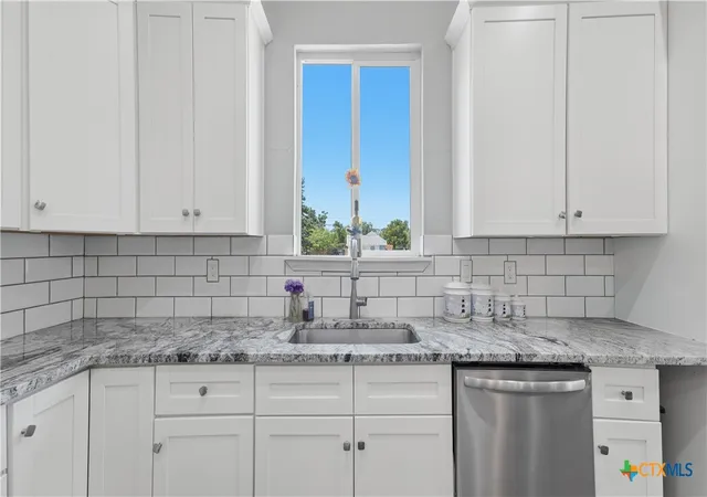 Photo 4 of Single family home for sale at 341 Comanche St, New Braunfels, TX 78130 | MLS# 623184 | Listing updated on 2026-09-04