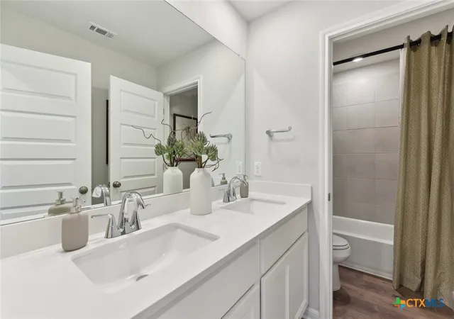 Photo 4 of Single family home for sale at 10932 Tallsalt Dr, Manor, TX 78653 | MLS# 624435 | Listing updated on 2026-09-04