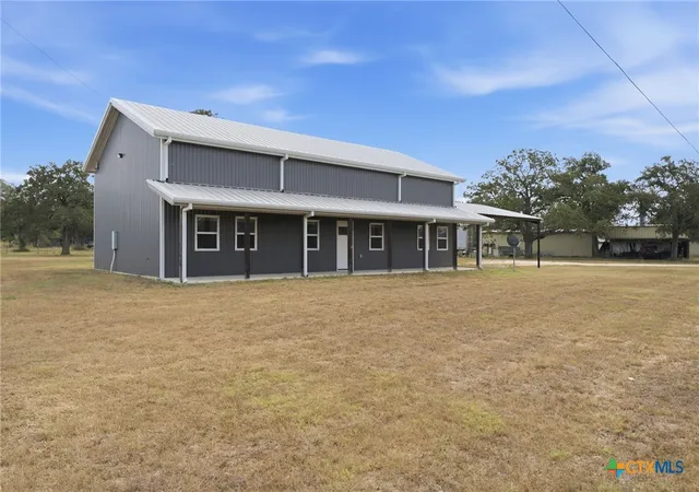Photo 2 of Single family home for sale at 475 Cross Rd, Kingsbury, TX 78638 | MLS# 624450 | Listing updated on 2026-09-22