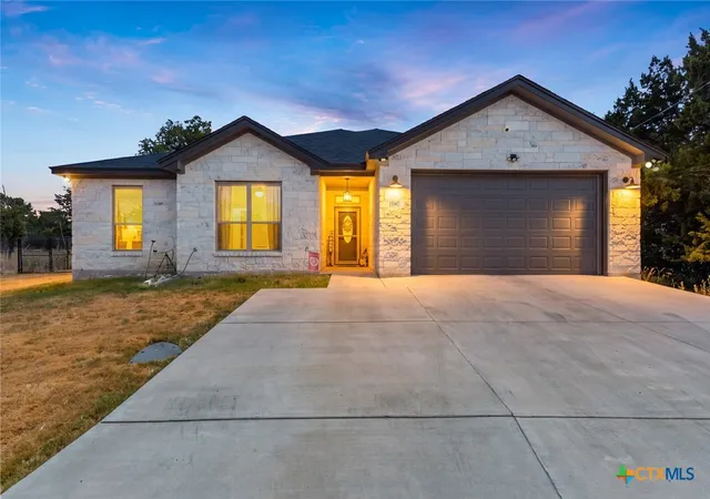 Photo 2 of Single family home for sale at 15987 Crockett Dr, Temple, TX 76502 | MLS# 624382 | Listing updated on 2026-09-30