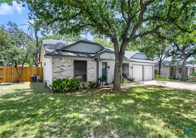 Photo 2 of Single family home for sale at 600 Live Oak Dr, Cedar Park, TX 78613 | MLS# 624448 | Listing updated on 2026-09-12