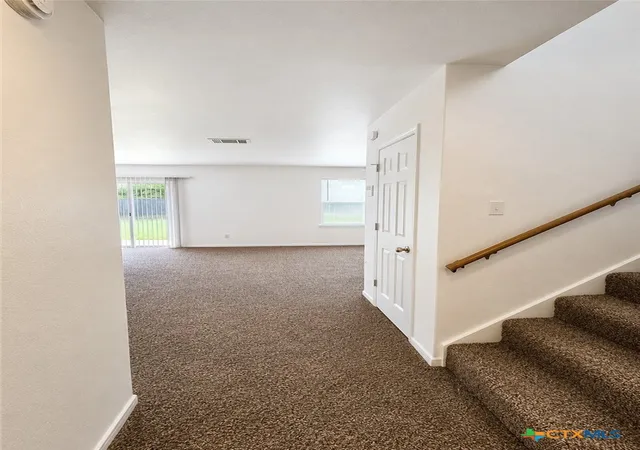 Photo 4 of Townhouse for sale at 305 Deloris Dr, Killeen, TX 76542 | MLS# 624384 | Listing updated on 2026-09-08