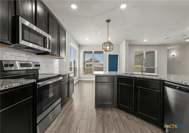 Photo 3 of Single family home for sale at 1906 Longmire Loop, Temple, TX 76502 | MLS# 624479 | Listing updated on 2026-10-02
