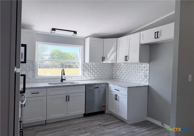 Photo 4 of Manufactured home for sale at 4607 Hyak St, Victoria, TX 77901 | MLS# 624314 | Listing updated on 2026-09-04