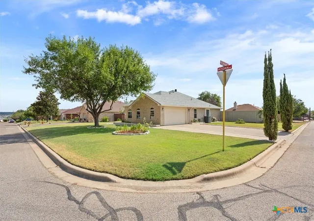 Photo 2 of Single family home for sale at 600 Hogan Dr, Harker Heights, TX 76548 | MLS# 624379 | Listing updated on 2026-09-17