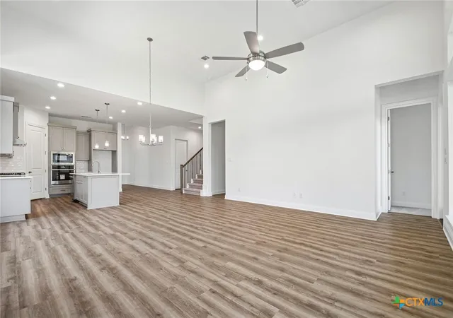 Photo 3 of Single family home for sale at 533 Prickly Poppy Loop, Kyle, TX 78640 | MLS# 624528 | Listing updated on 2026-09-10