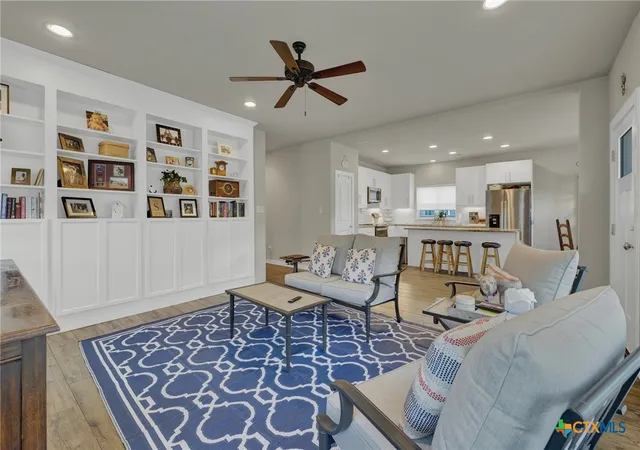 Photo 3 of Single family home for sale at 2870 Candlelight Dr, Canyon Lake, TX 78133 | MLS# 623482 | Listing updated on 2026-09-04