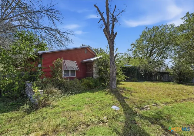Photo 1 of Single family home for sale at 520 Seydler St, Gonzales, TX 78629 | MLS# 624541 | Listing updated on 2026-09-08