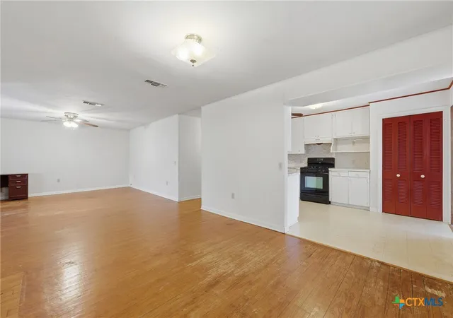 Photo 4 of Single family home for sale at 520 Seydler St, Gonzales, TX 78629 | MLS# 624541 | Listing updated on 2026-09-08