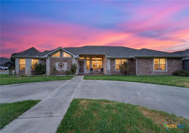 Photo 2 of Single family home for sale at 3000 Phoenix Dr, Killeen, TX 76543 | MLS# 624536 | Listing updated on 2026-09-12
