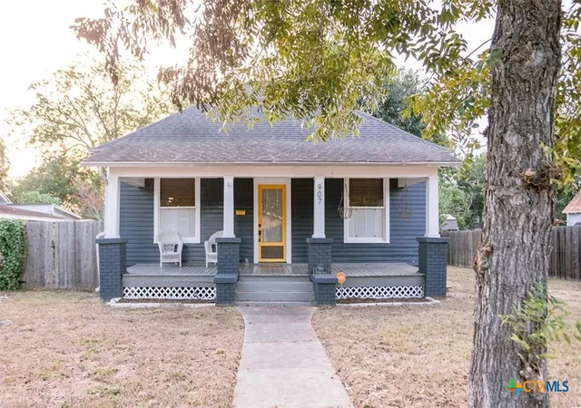 Photo 1 of Single family home for sale at 907 N Craig St, Victoria, TX 77901 | MLS# 624578 | Listing updated on 2026-09-16