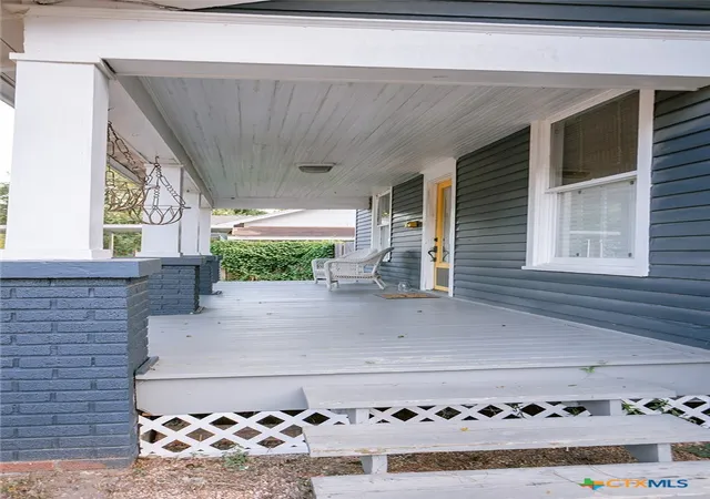 Photo 4 of Single family home for sale at 907 N Craig St, Victoria, TX 77901 | MLS# 624578 | Listing updated on 2026-09-16