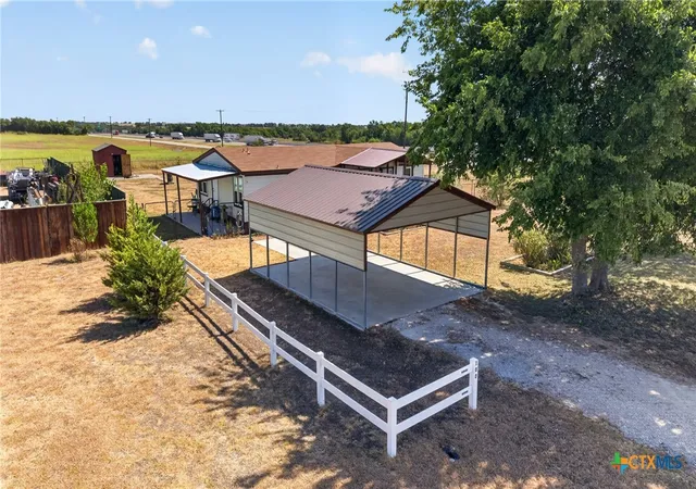 Photo 3 of Manufactured home for sale at 100 Hillside Dr, Troy, TX 76579 | MLS# 624580 | Listing updated on 2026-09-05