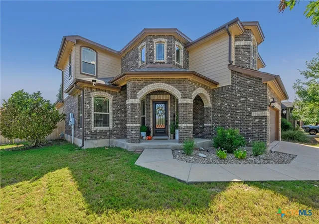 Photo 3 of Single family home for sale at 1014 Easton Dr, San Marcos, TX 78666 | MLS# 624593 | Listing updated on 2026-09-16