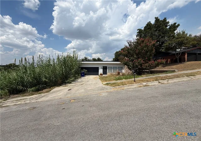 Photo 1 of Single family home for sale at 903 Davie Lee Dr, Copperas Cove, TX 76522 | MLS# 624588 | Listing updated on 2026-09-19