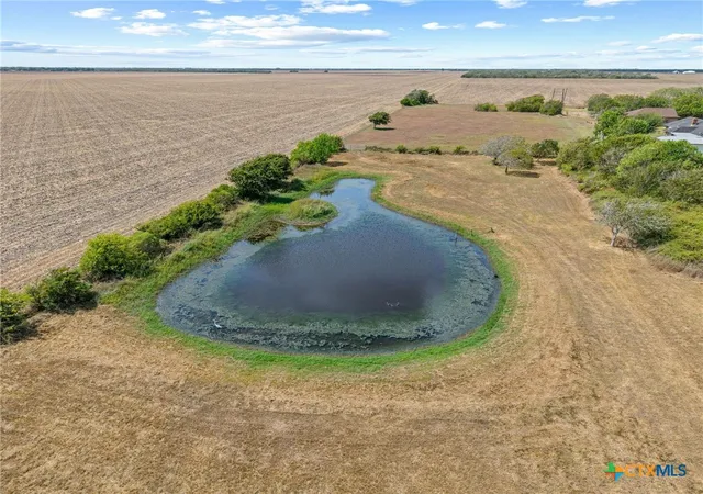 Photo 3 of Single family home for sale at 96 E Meadowlark Dr, Port Lavaca, TX 77979 | MLS# 624402 | Listing updated on 2026-09-05
