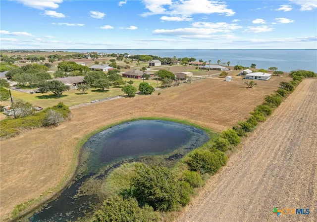 Photo 4 of Single family home for sale at 96 E Meadowlark Dr, Port Lavaca, TX 77979 | MLS# 624402 | Listing updated on 2026-09-05