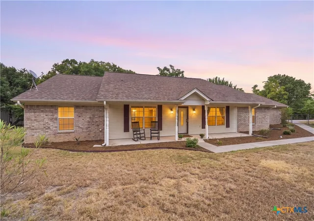 Photo 1 of Single family home for sale at 910 Cedar Ridge Rd, Gatesville, TX 76528 | MLS# 624465 | Listing updated on 2026-10-01