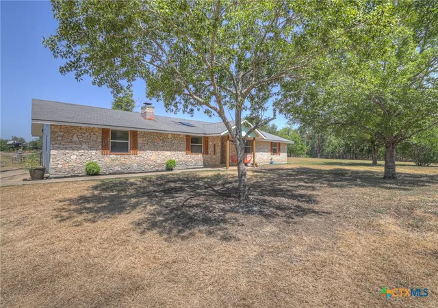 Photo 1 of Single family home for sale at 307 Valley Acres Dr, New Braunfels, TX 78130 | MLS# 624624 | Listing updated on 2026-09-07