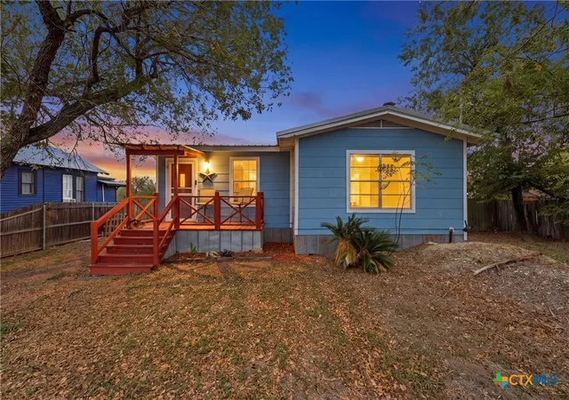 Photo 1 of Single family home for sale at 1926 Dreyer Ln, Gonzales, TX 78629 | MLS# 624640 | Listing updated on 2026-09-10