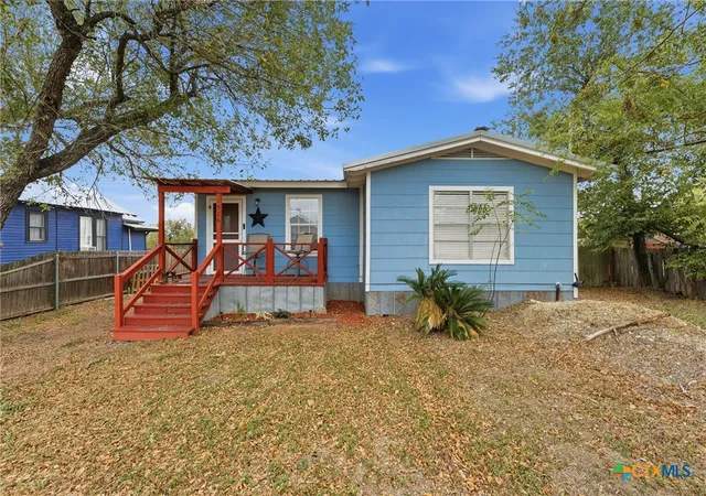 Photo 3 of Single family home for sale at 1926 Dreyer Ln, Gonzales, TX 78629 | MLS# 624640 | Listing updated on 2026-09-10