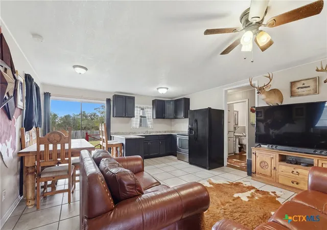 Photo 4 of Single family home for sale at 1926 Dreyer Ln, Gonzales, TX 78629 | MLS# 624640 | Listing updated on 2026-09-10