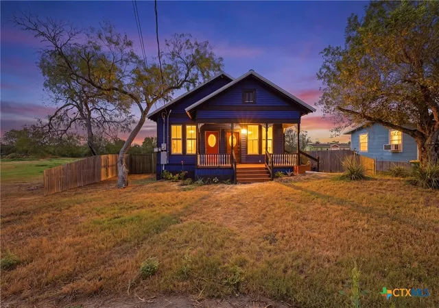 Photo 1 of Single family home for sale at 1930 Dreyer Ln, Gonzales, TX 78629 | MLS# 624639 | Listing updated on 2026-09-07