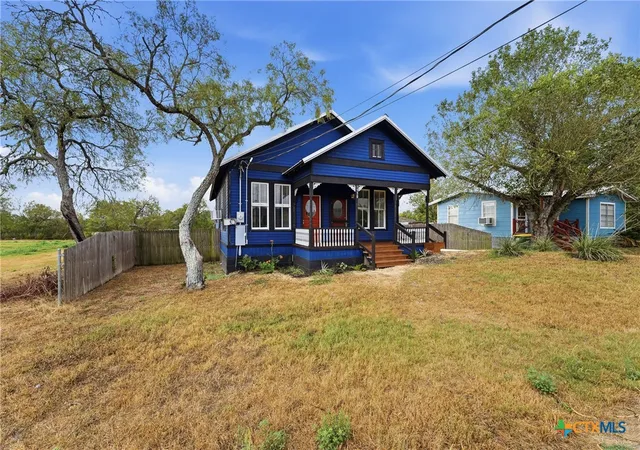 Photo 4 of Single family home for sale at 1930 Dreyer Ln, Gonzales, TX 78629 | MLS# 624639 | Listing updated on 2026-09-07