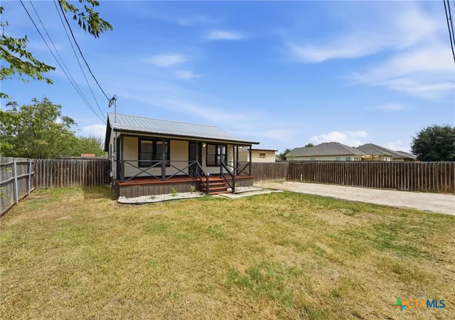 Photo 2 of Sale Pending at 1921 Dreyer Ln, Gonzales, TX 78629 | MLS# 624637 | Listing updated on 2026-09-10