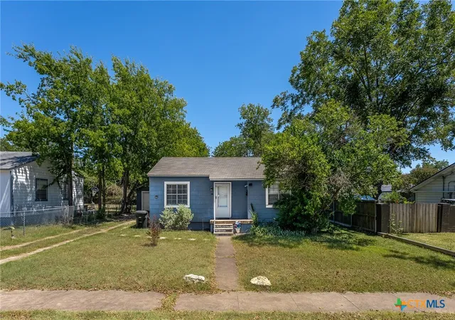 Photo 1 of Single family home for sale at 1802 N 10th Street, Killeen, TX 76541 | MLS# 622932 | Listing updated on 2026-09-07