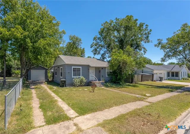 Photo 2 of Single family home for sale at 1802 N 10th Street, Killeen, TX 76541 | MLS# 622932 | Listing updated on 2026-09-07