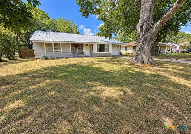 Photo 3 of Single family home for sale at 1119 N East, Edna, TX 77957 | MLS# 624642 | Listing updated on 2026-09-07