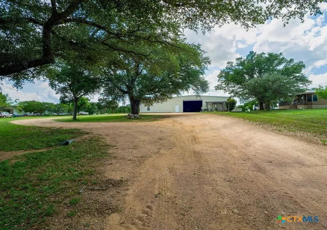 Photo 4 of Single family home for sale at 3963 W Ranch Rd 1431, Kingsland, TX 78639 | MLS# 624665 | Listing updated on 2026-09-07